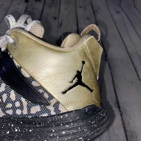 Nike ID Air Jordan CP3 IX Custom Size 10 - Picture 9 of 11